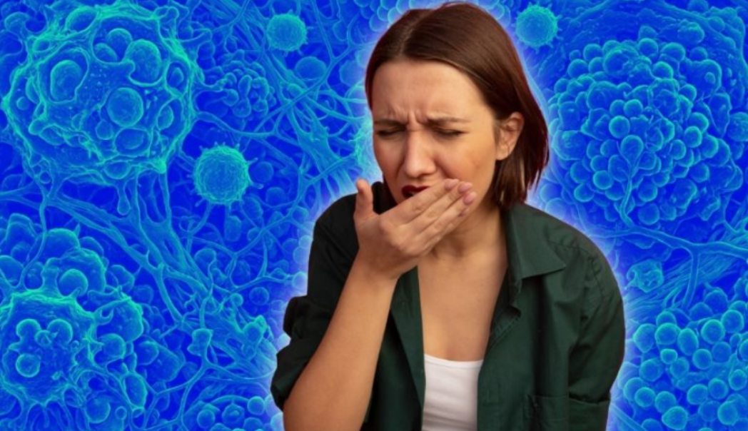 Mal aliento persistente: cuándo puede ser una señal de alerta según especialistas en oncología
