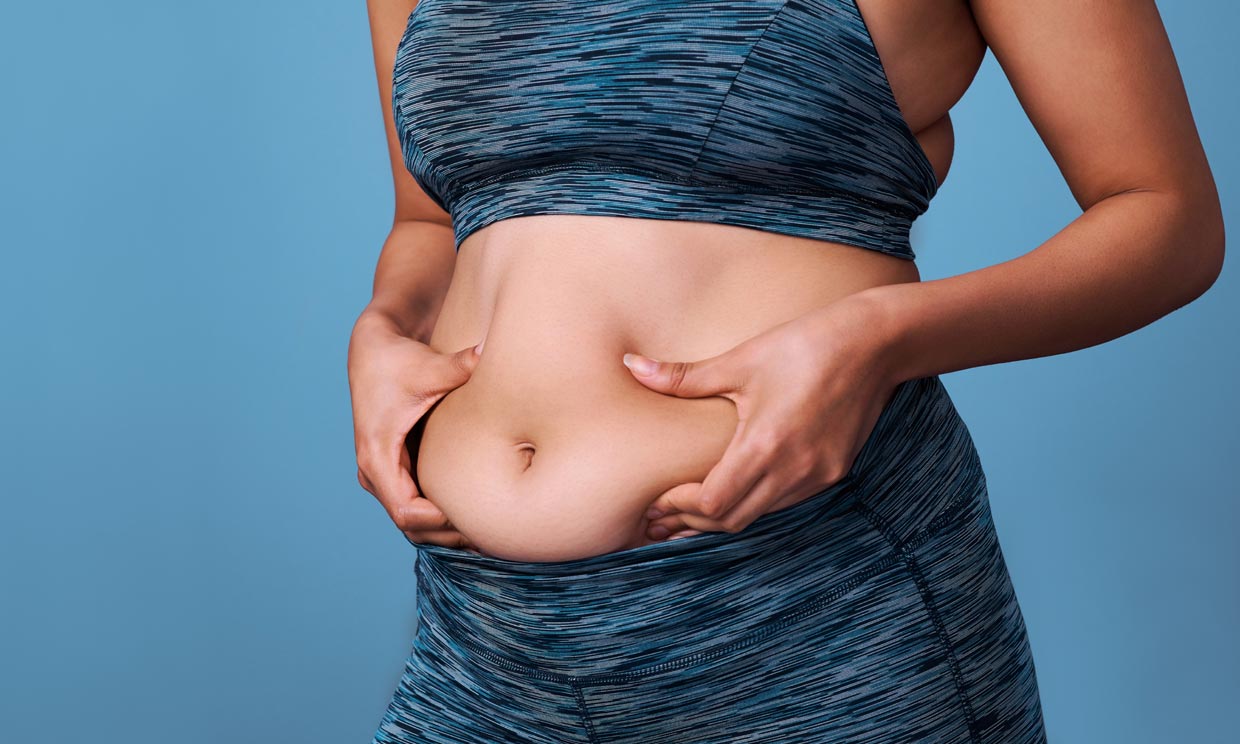 ¿Por qué se te acumula grasa en la barriga?